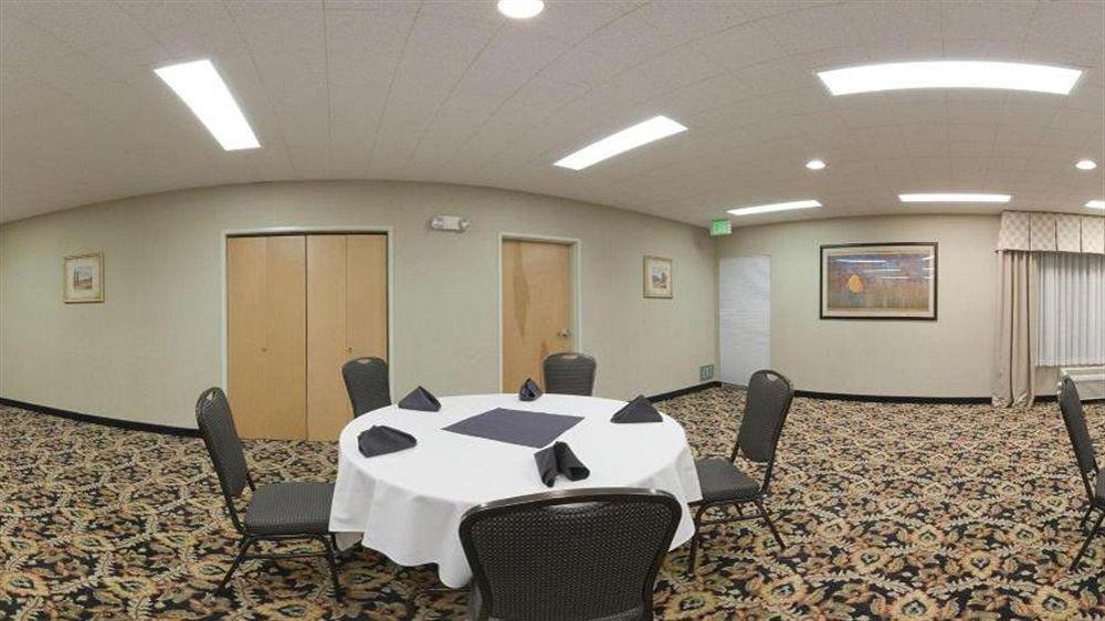Holiday Inn Express Corvallis-On The River By Ihg Exterior foto