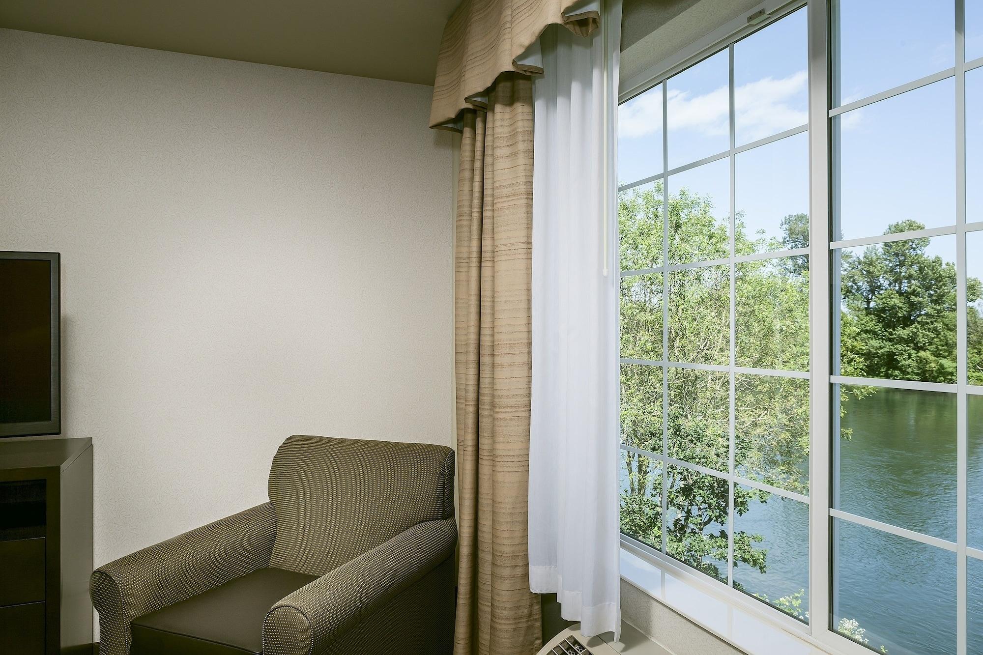 Holiday Inn Express Corvallis-On The River By Ihg Exterior foto
