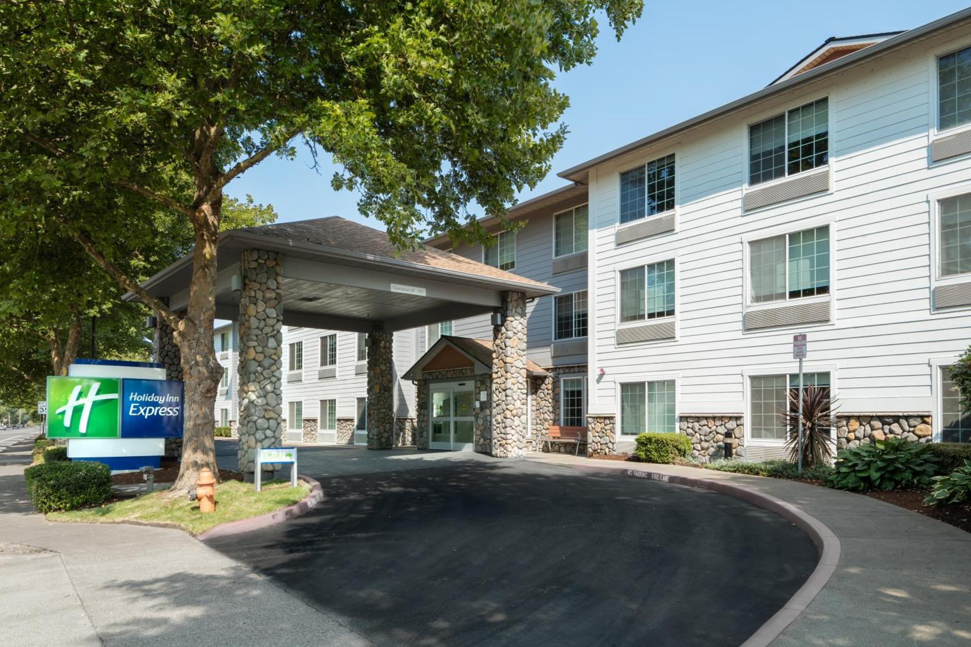 Holiday Inn Express Corvallis-On The River By Ihg Exterior foto