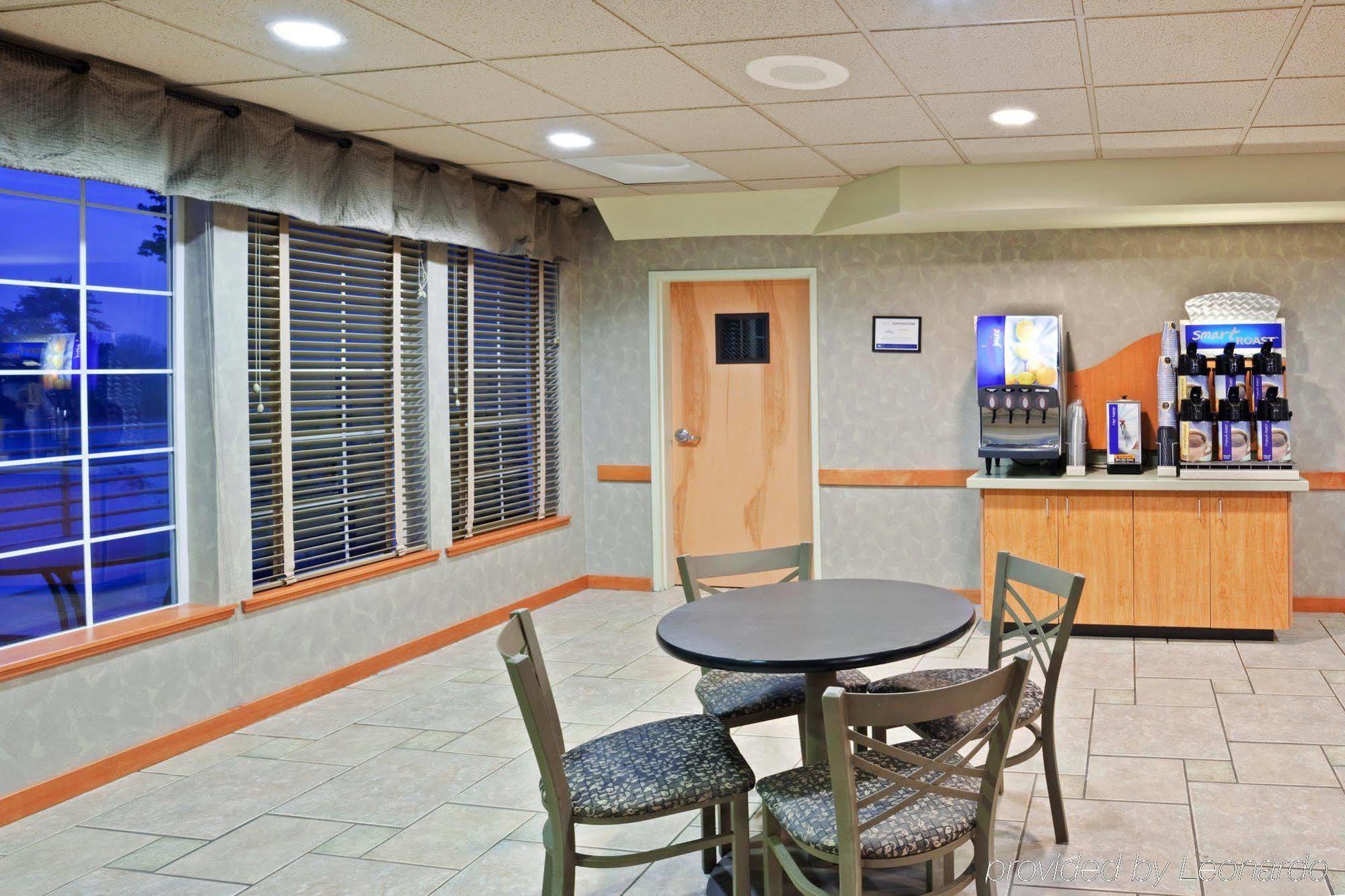 Holiday Inn Express Corvallis-On The River By Ihg Restaurant foto